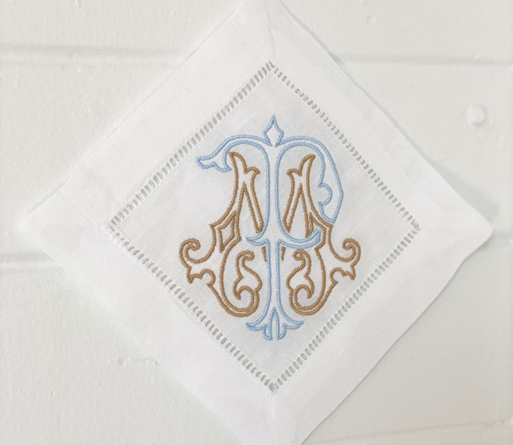 Monogram Chic Outline Font for Embroidery