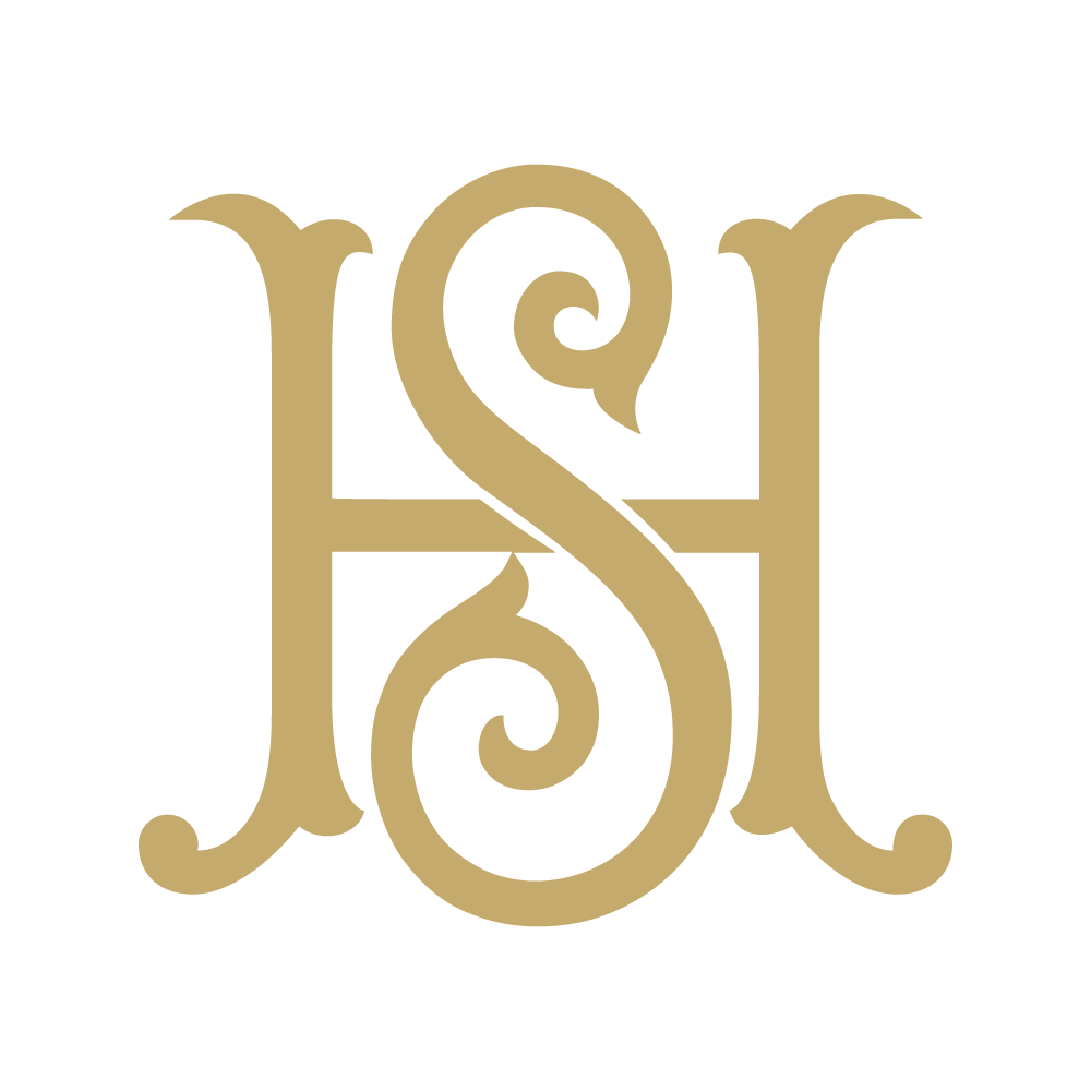 Monogram Chic HS