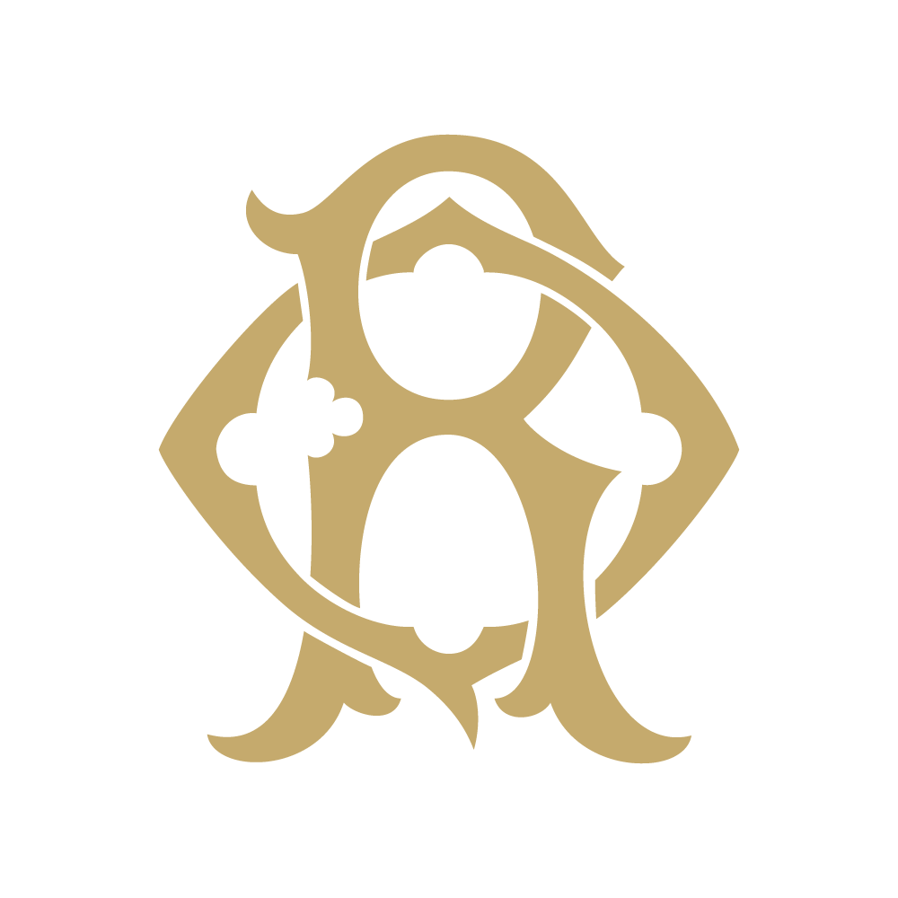 Monogram Chic QR
