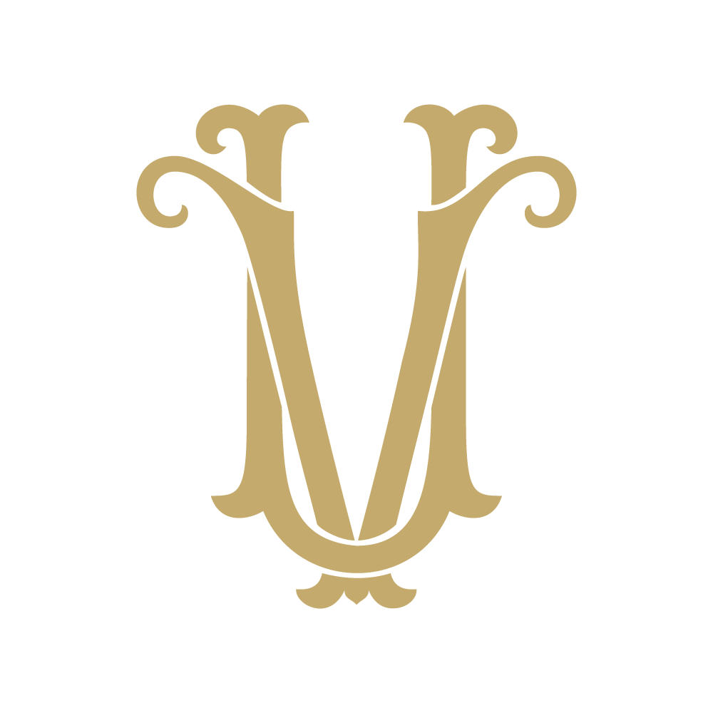 Monogram Chic UV