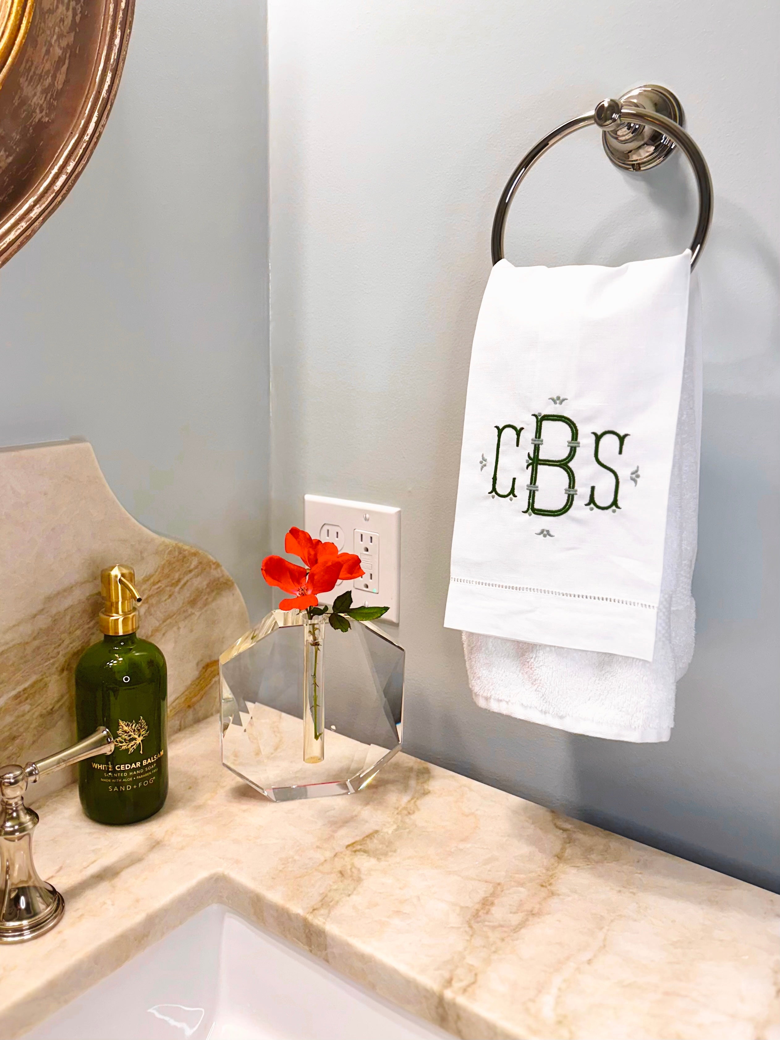 Monogram Flair Font for Embroidery