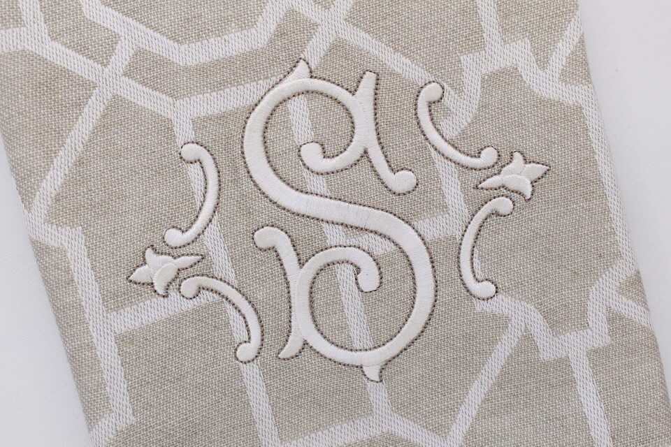 Single Romanesque Font for Embroidery